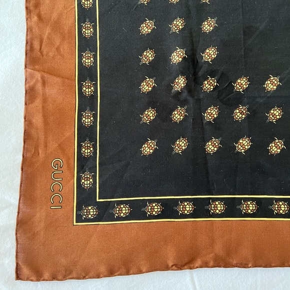 Vintage Gucci Silk Scarf Black and Brown Turtle Motif - Picture 3 of 8